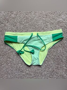 Lululemon Sandy Savasana Bottom